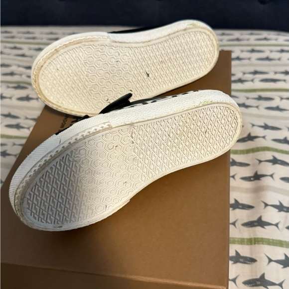 Authentix Burberry kids shoes - Picture 3 of 4